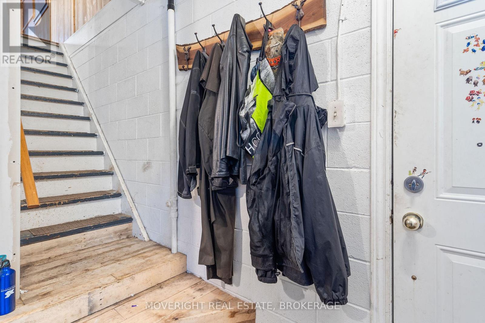 12 A THIRD AVE LOUTH AVENUE - 17