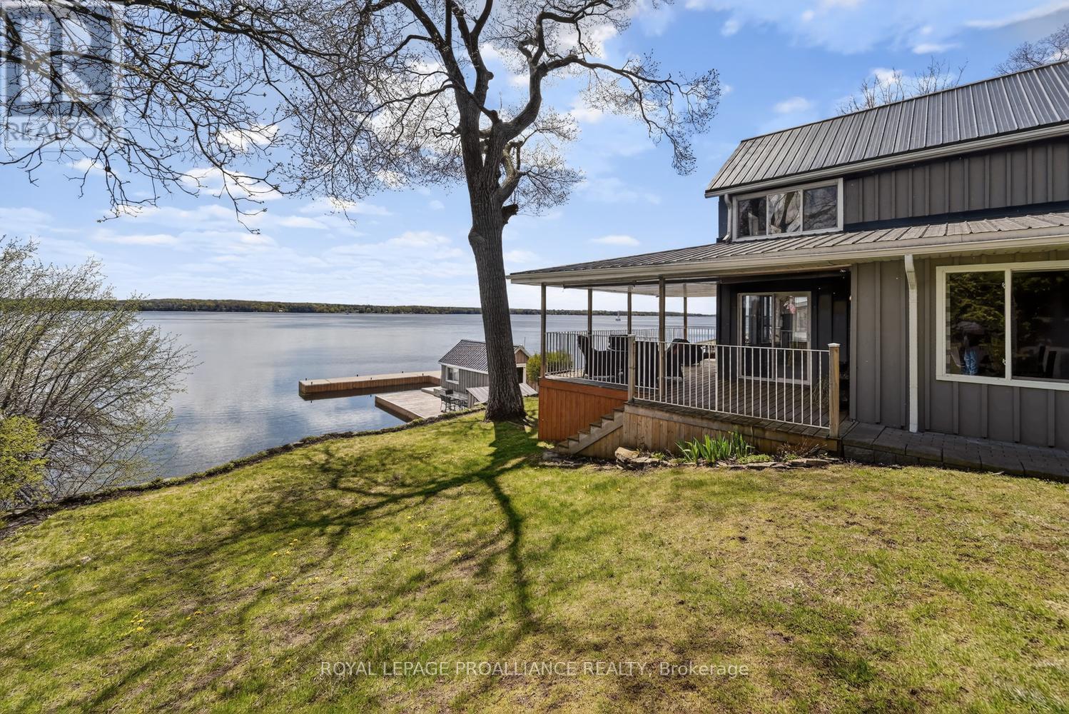 233 BROCKMERE CLIFF DRIVE - 12