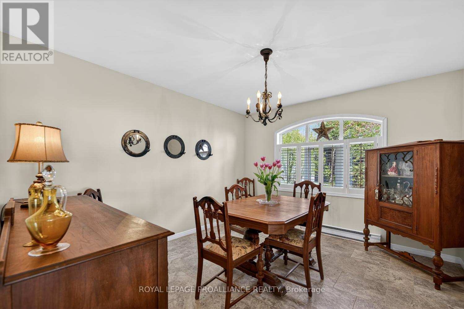 233 BROCKMERE CLIFF DRIVE - Image 23