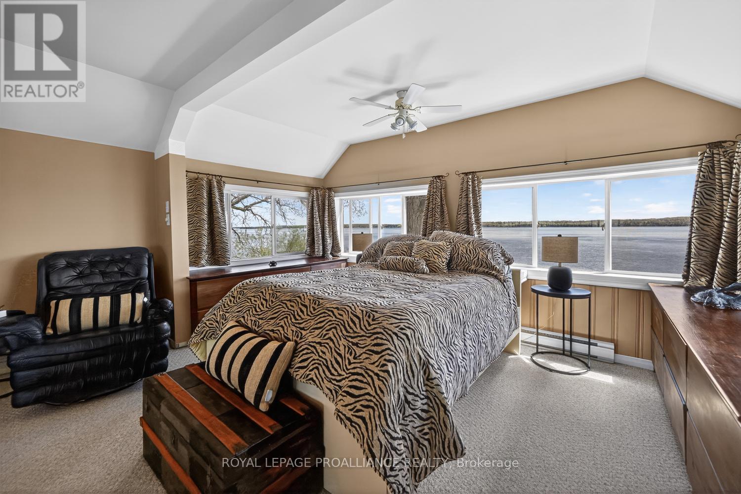 233 BROCKMERE CLIFF DRIVE - 29
