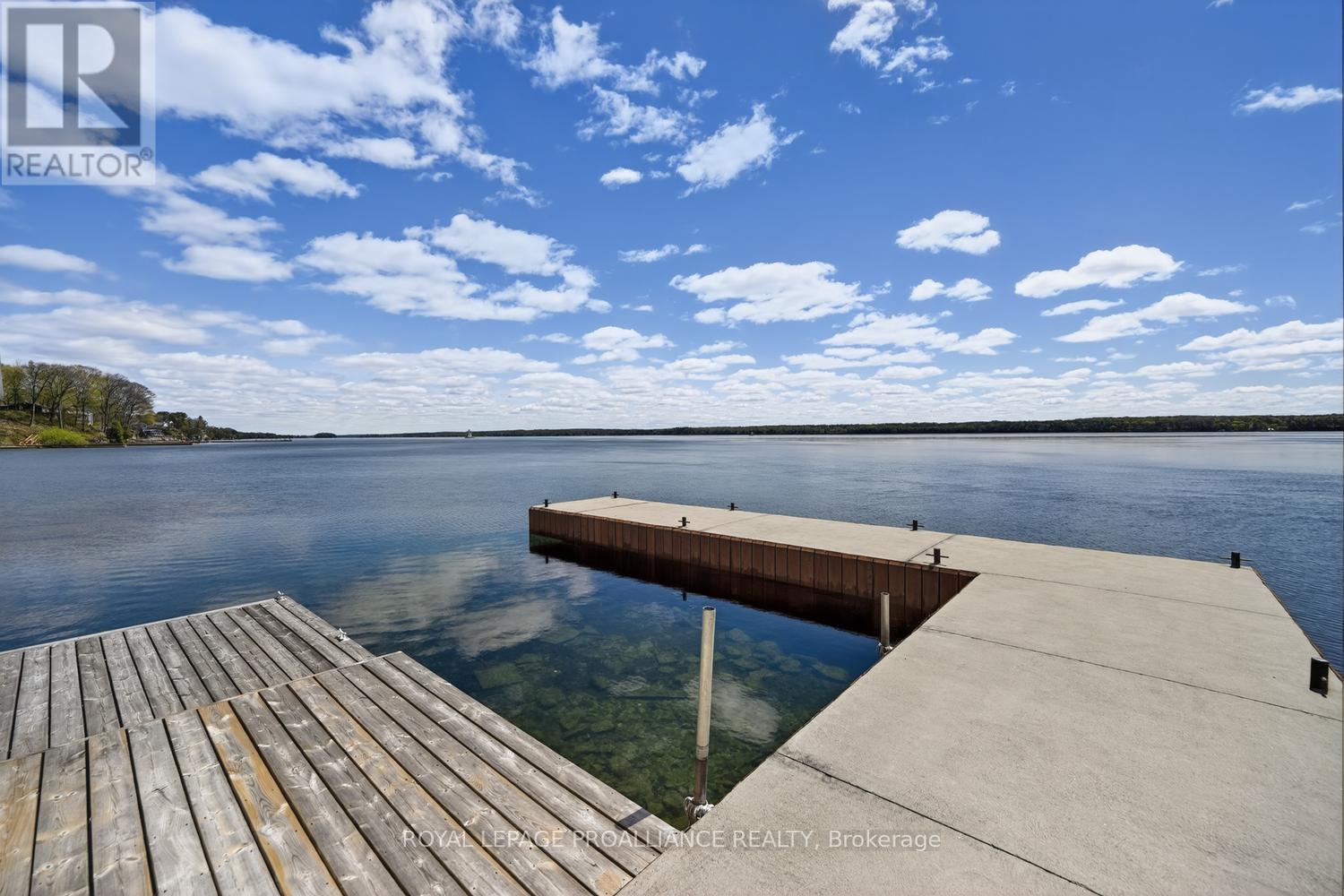 233 BROCKMERE CLIFF DRIVE - 3
