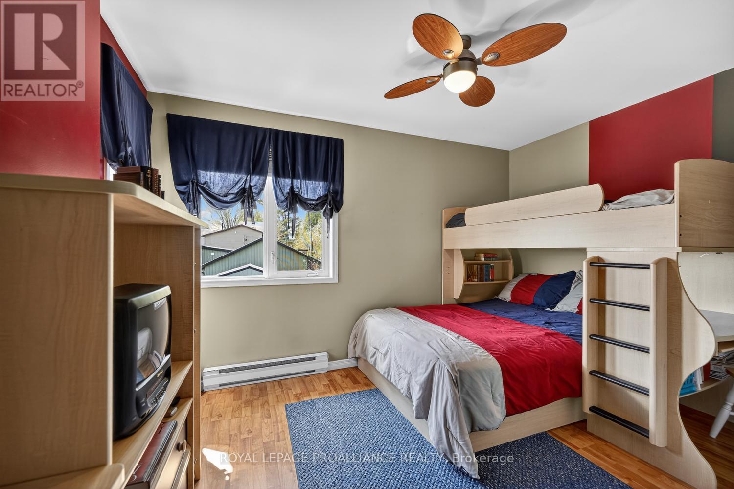 233 BROCKMERE CLIFF DRIVE - Image 32