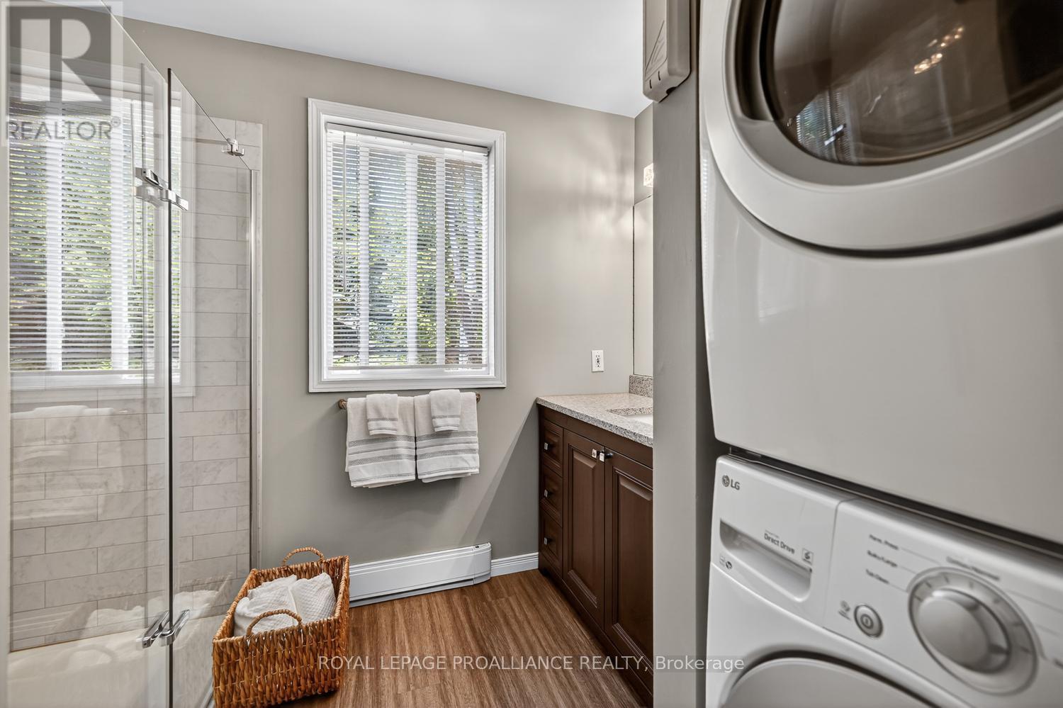 233 BROCKMERE CLIFF DRIVE - Image 35