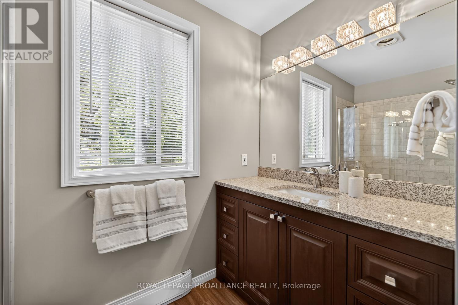 233 BROCKMERE CLIFF DRIVE - 36