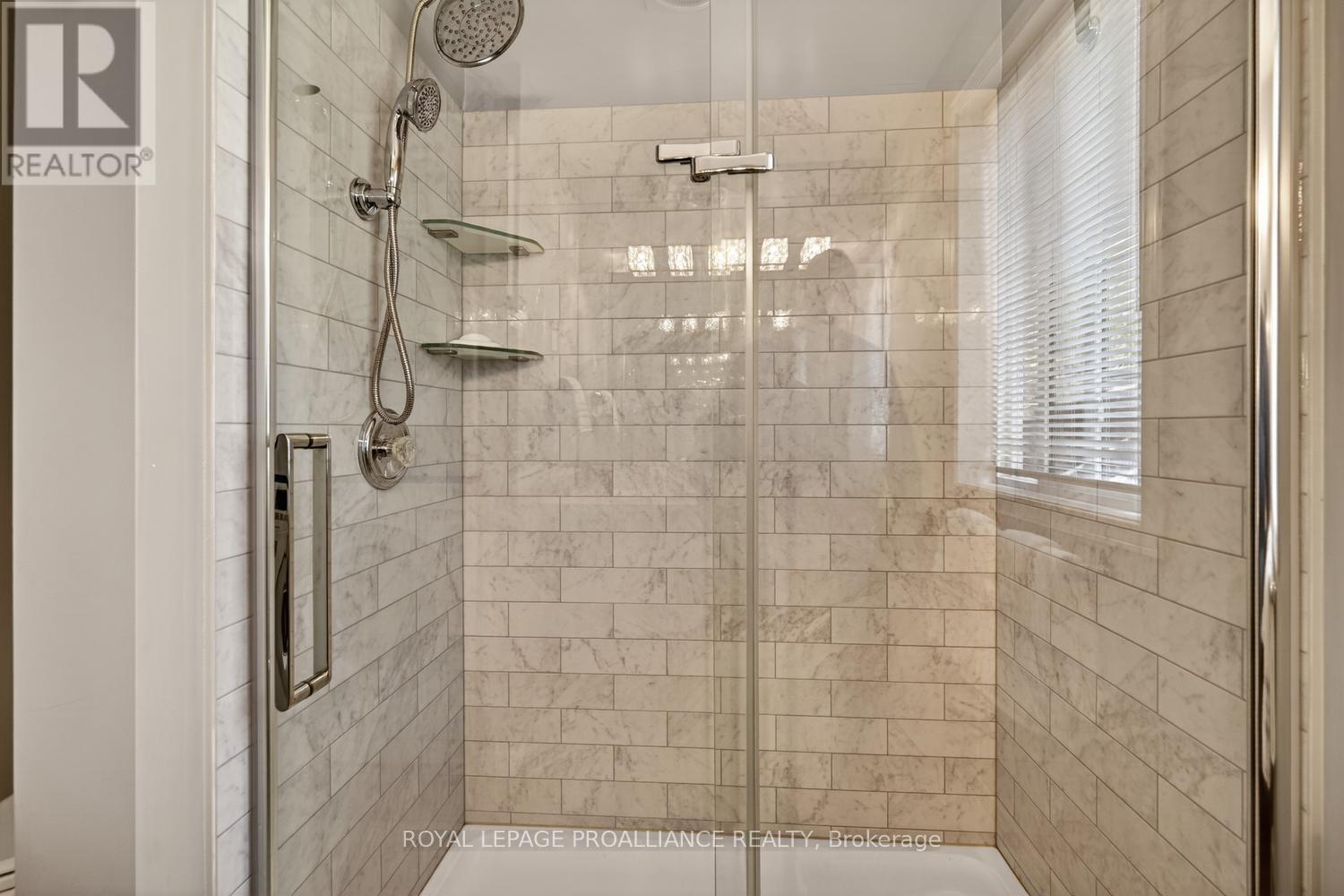 233 BROCKMERE CLIFF DRIVE - Image 37