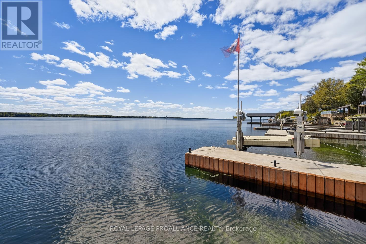 233 BROCKMERE CLIFF DRIVE - 4