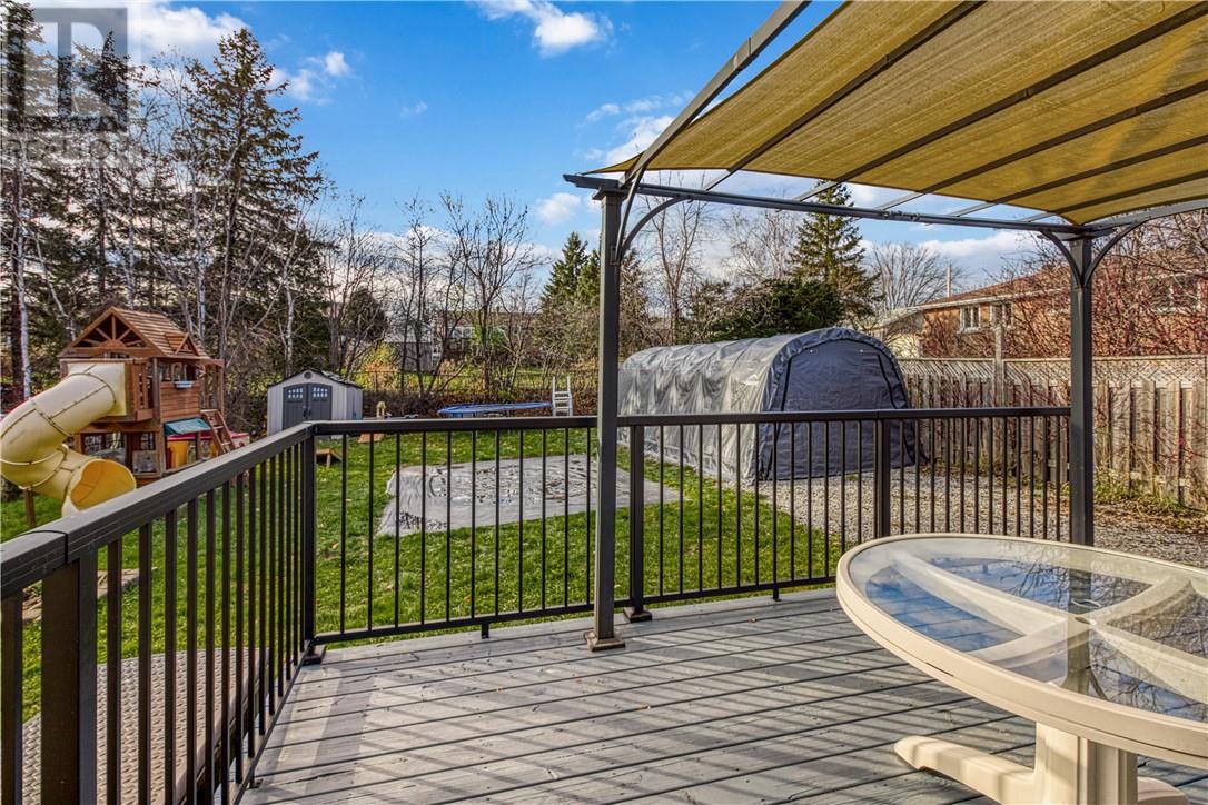 1607 Carling Crescent - 23