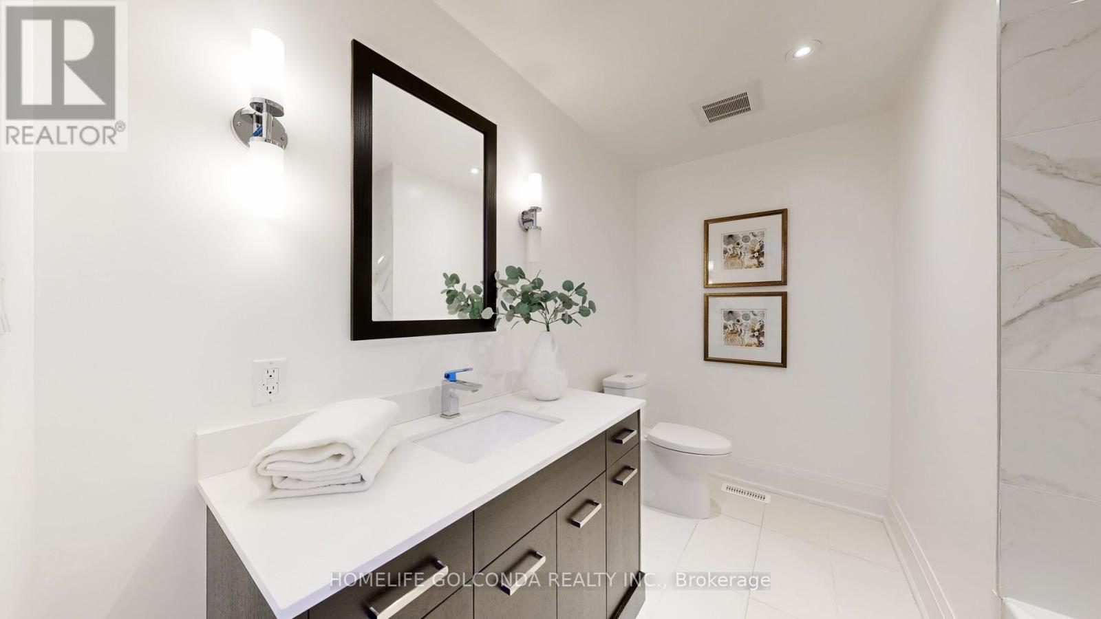 2466B BAYVIEW AVENUE - 38