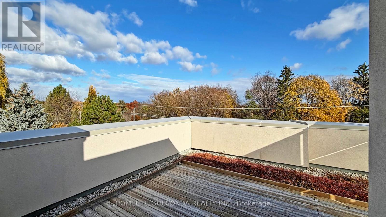 2466B BAYVIEW AVENUE - 45