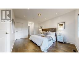 2466b Bayview Avenue, Toronto, ON M2L1A7 Photo 30