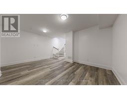 2466b Bayview Avenue, Toronto, ON M2L1A7 Photo 42