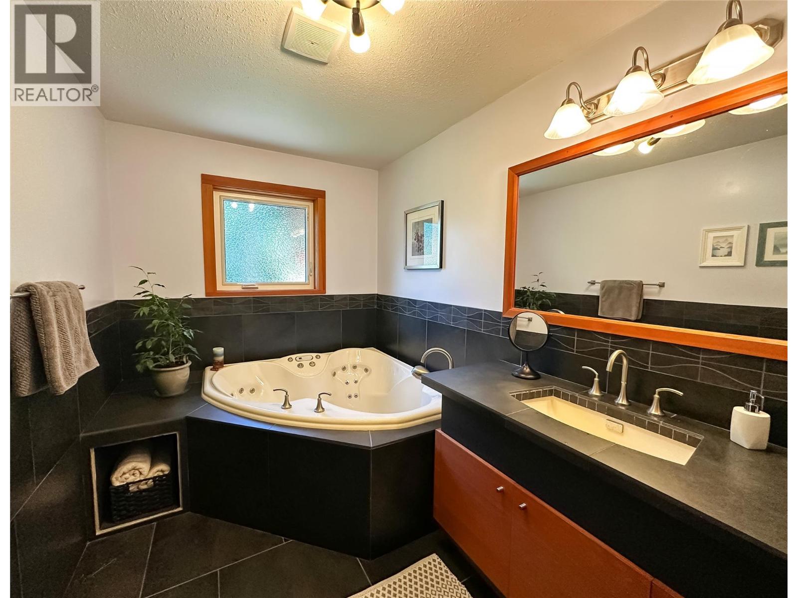 303 DELANY Avenue - 21