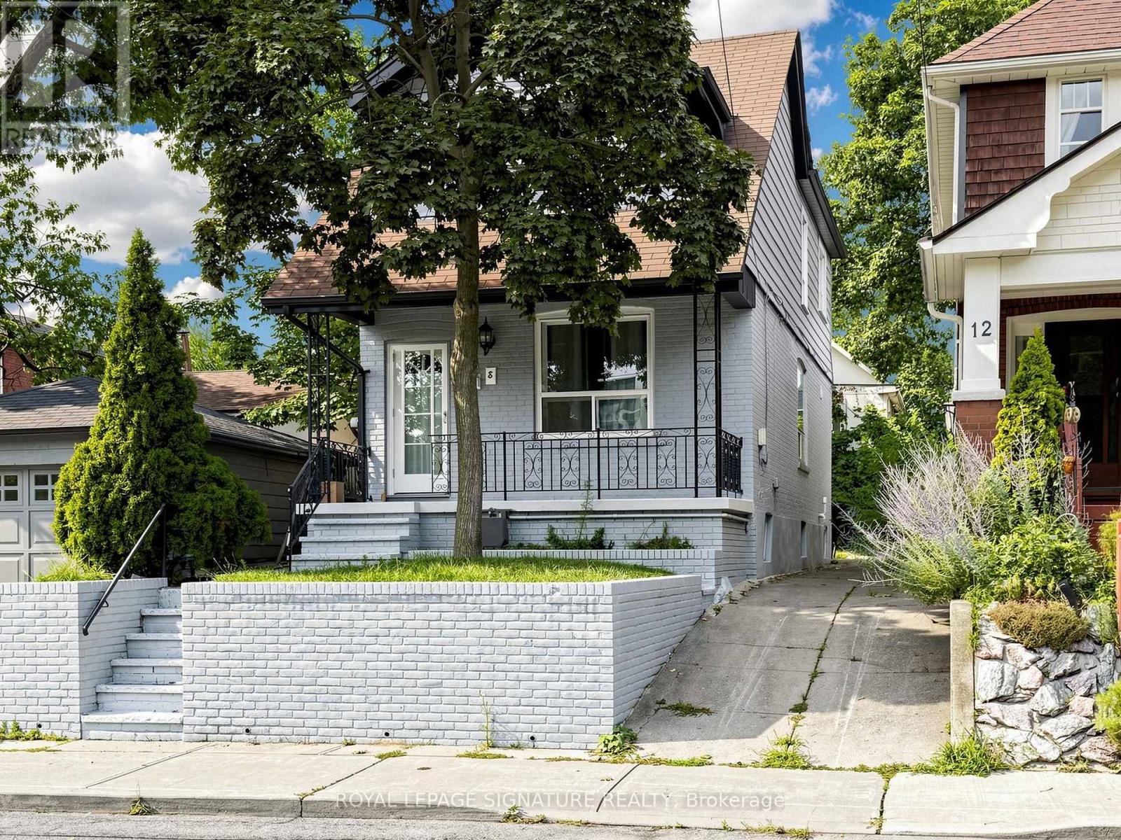 8 HARRIS AVENUE - 1