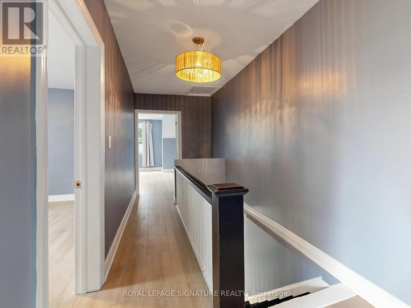 8 HARRIS AVENUE - Image 23