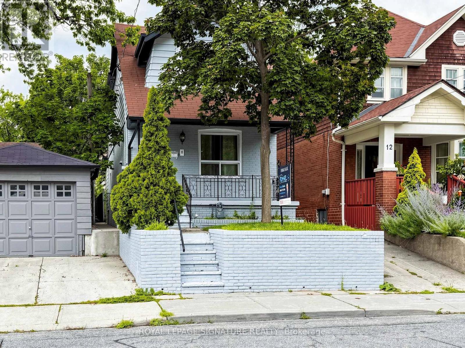 8 HARRIS AVENUE - 4
