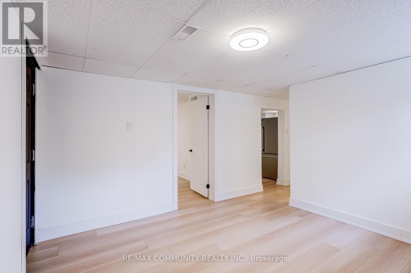 90 EUCLID AVENUE - 34