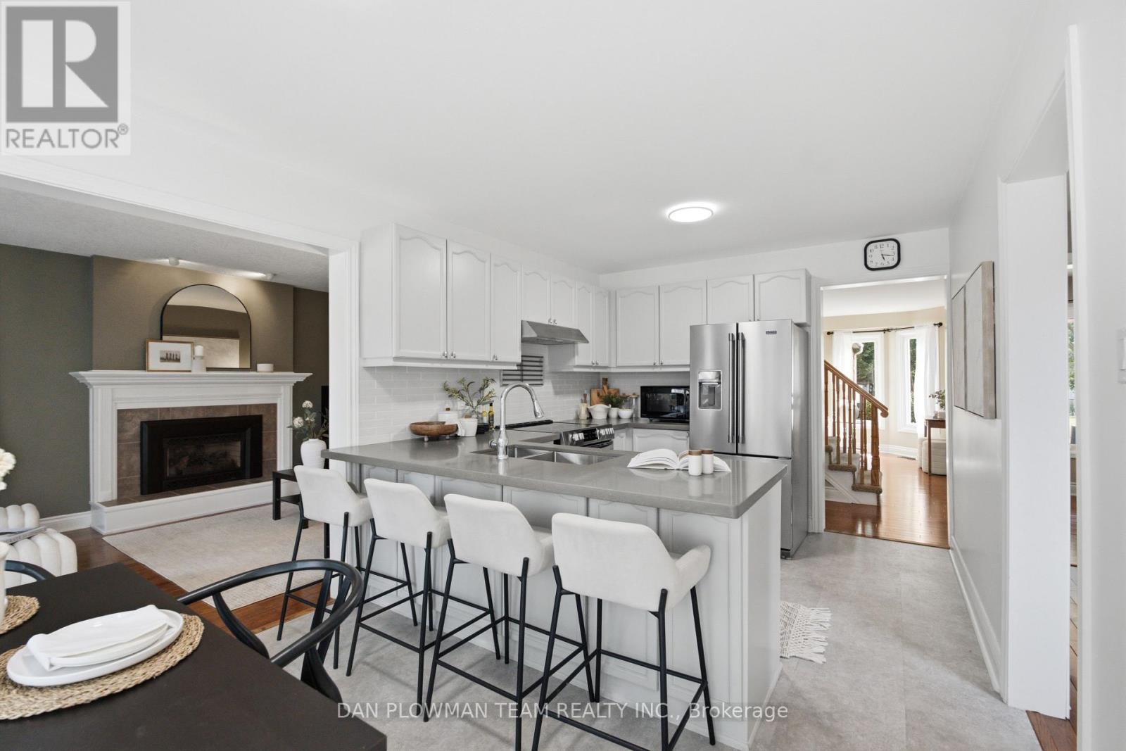 6 SADDLEBROOK COURT - 11