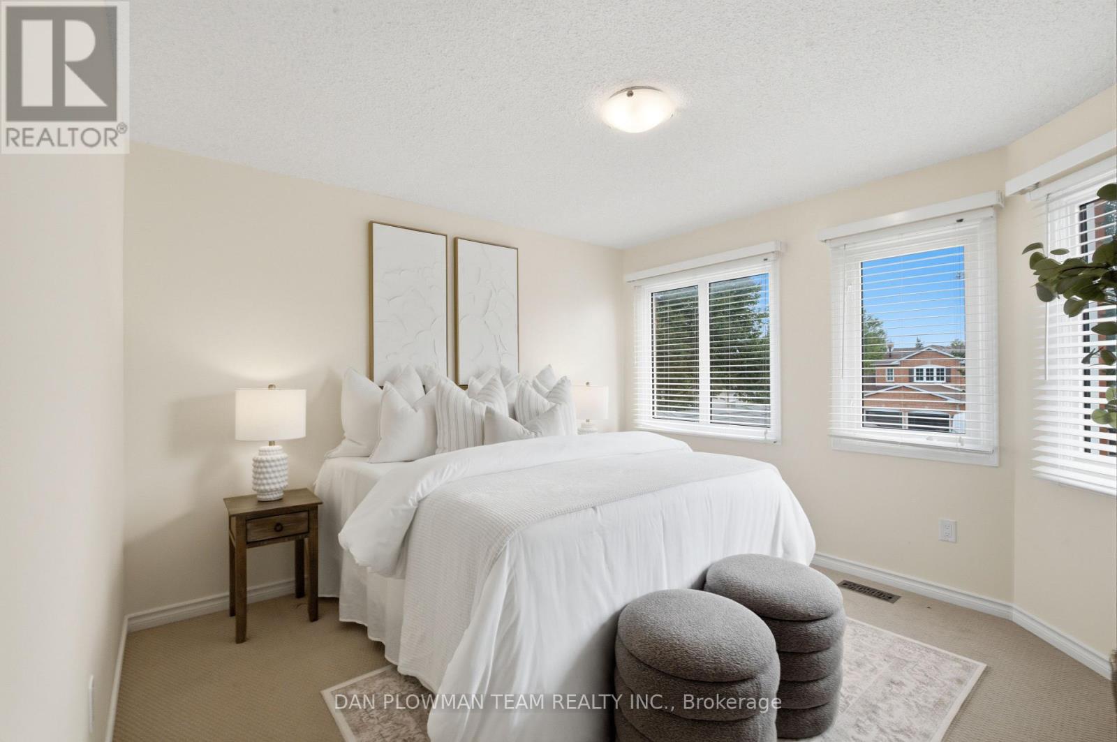 6 SADDLEBROOK COURT - 32