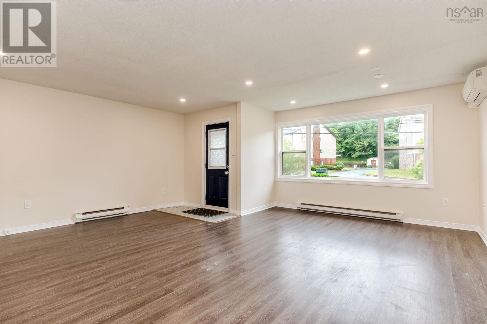 #9 77 Collins Grove - 6