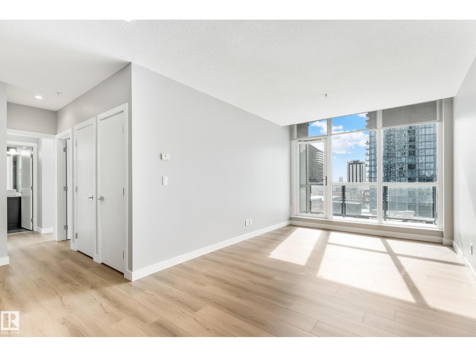 #910 10238 103 ST NW - 11