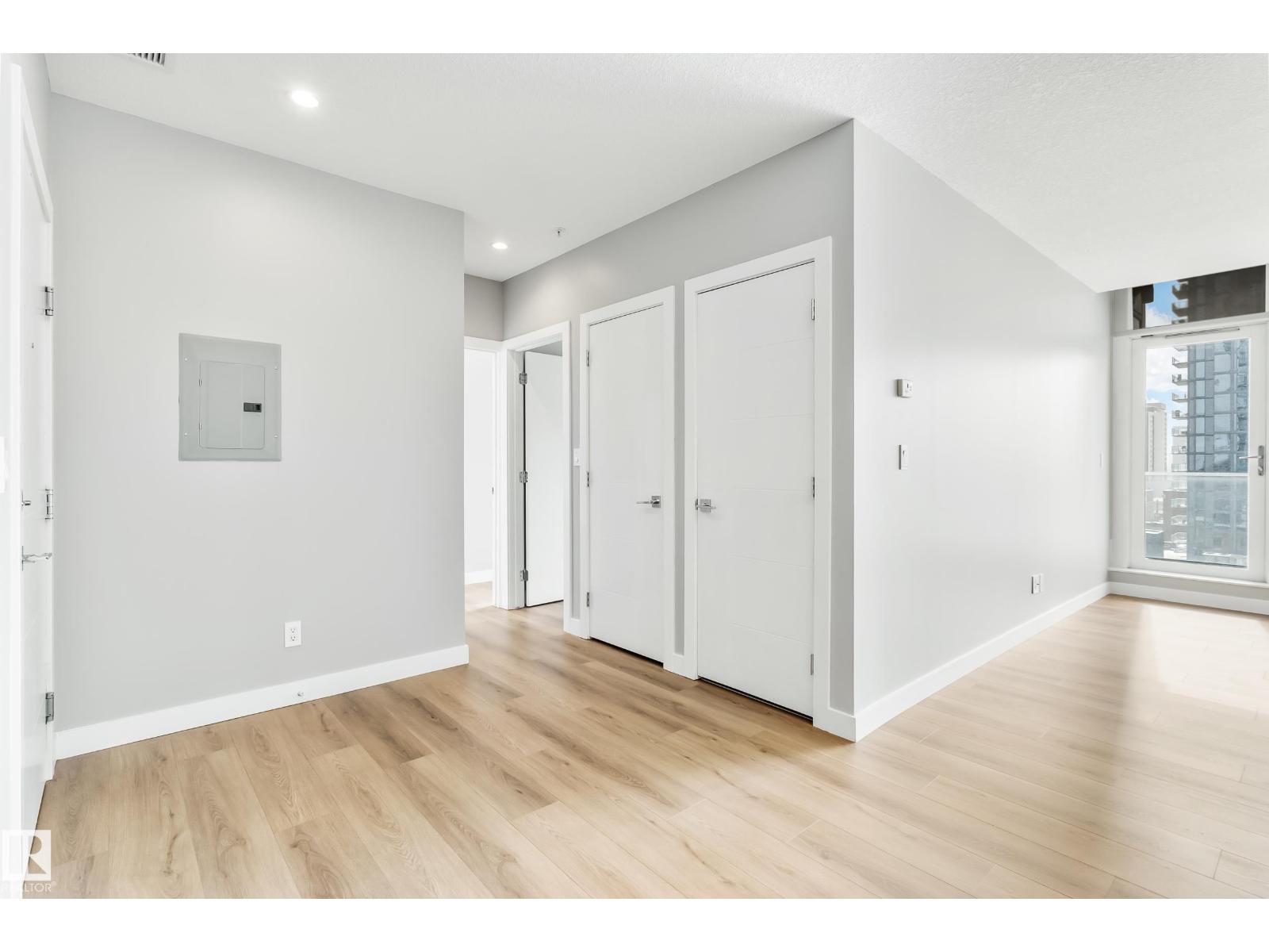 #910 10238 103 ST NW - 14