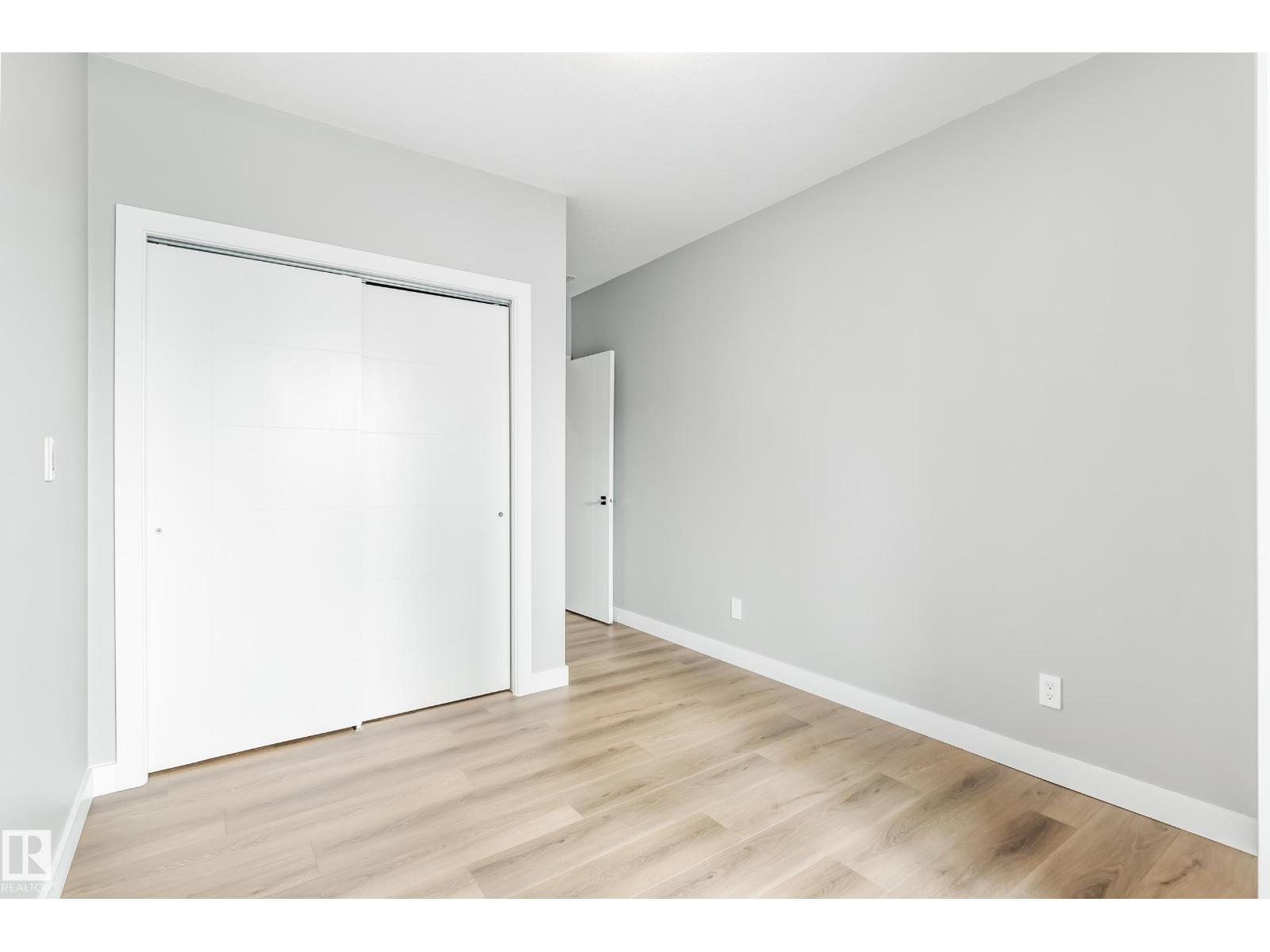 #910 10238 103 ST NW - 21