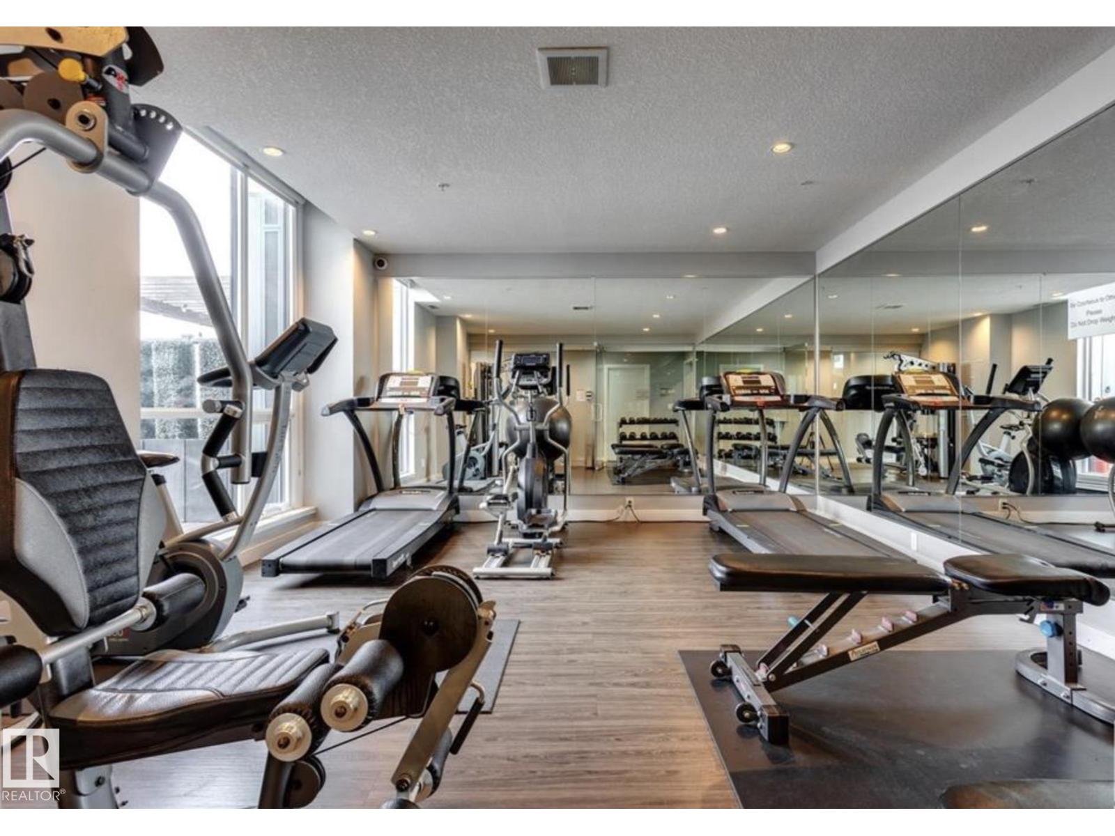 #910 10238 103 ST NW - 34