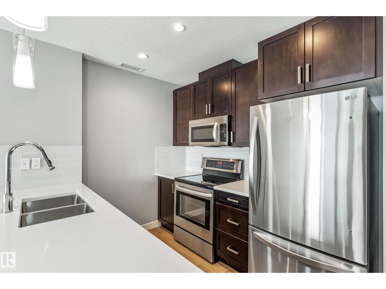 #910 10238 103 ST NW - 8