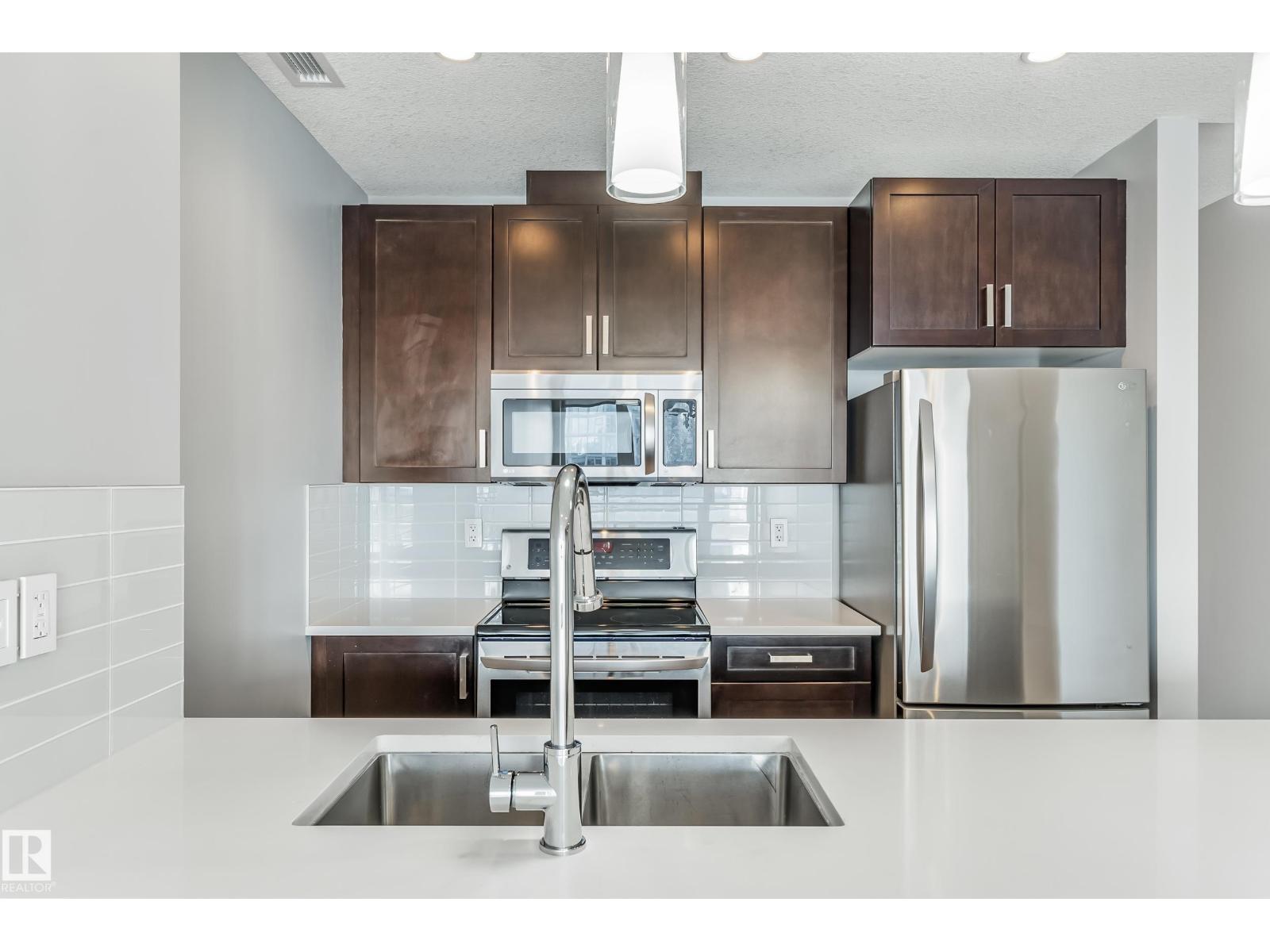 #910 10238 103 ST NW - 9