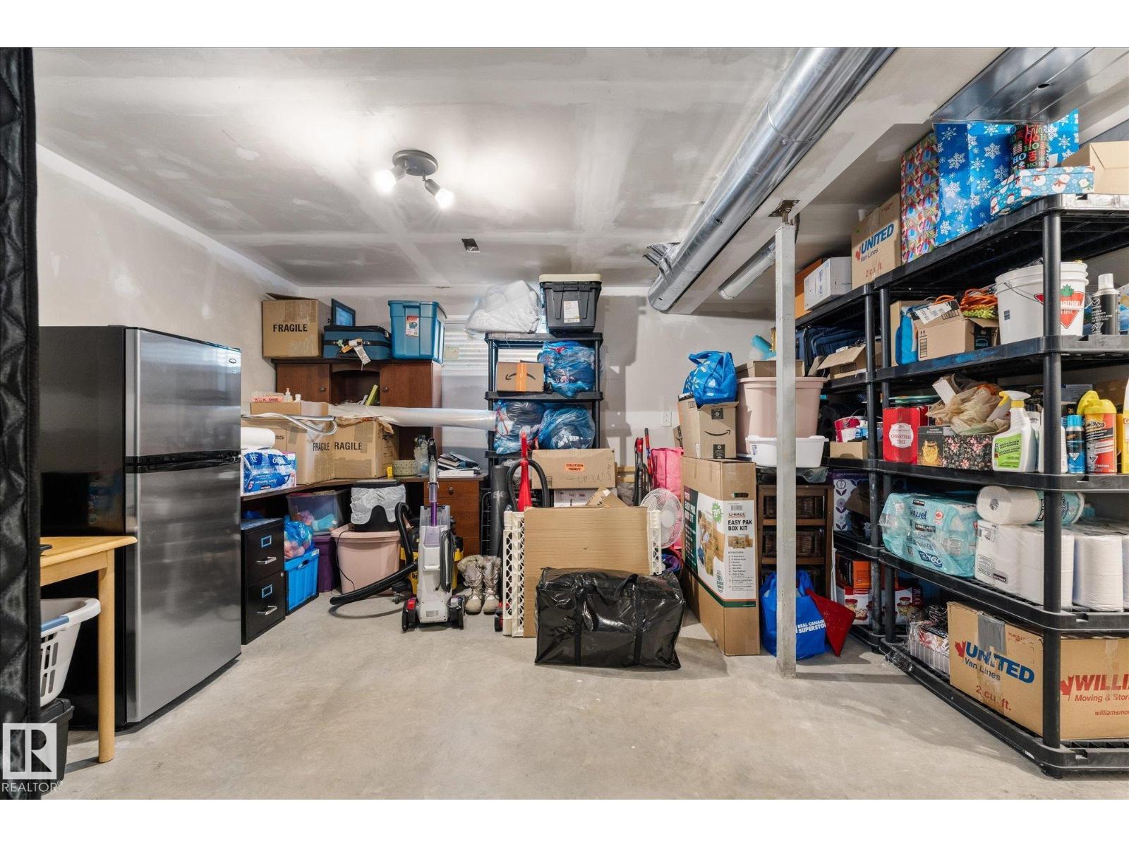 3313 WEIDLE WY SW - 32