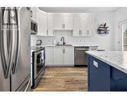 74 Bennett Avenue thumbnail 10