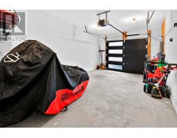 74 Bennett Avenue thumbnail 19