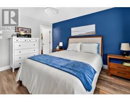 74 Bennett Avenue thumbnail 23