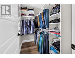 74 Bennett Avenue thumbnail 25