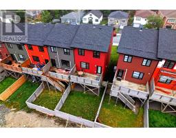 74 Bennett Avenue thumbnail 5
