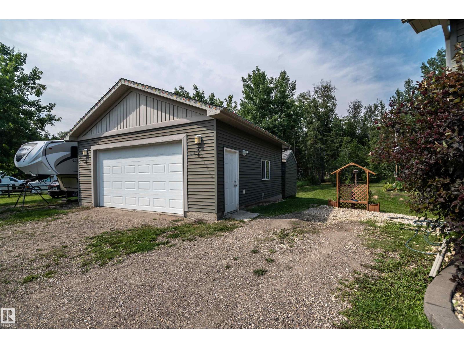 #200 55108 RGE ROAD 15 - 20