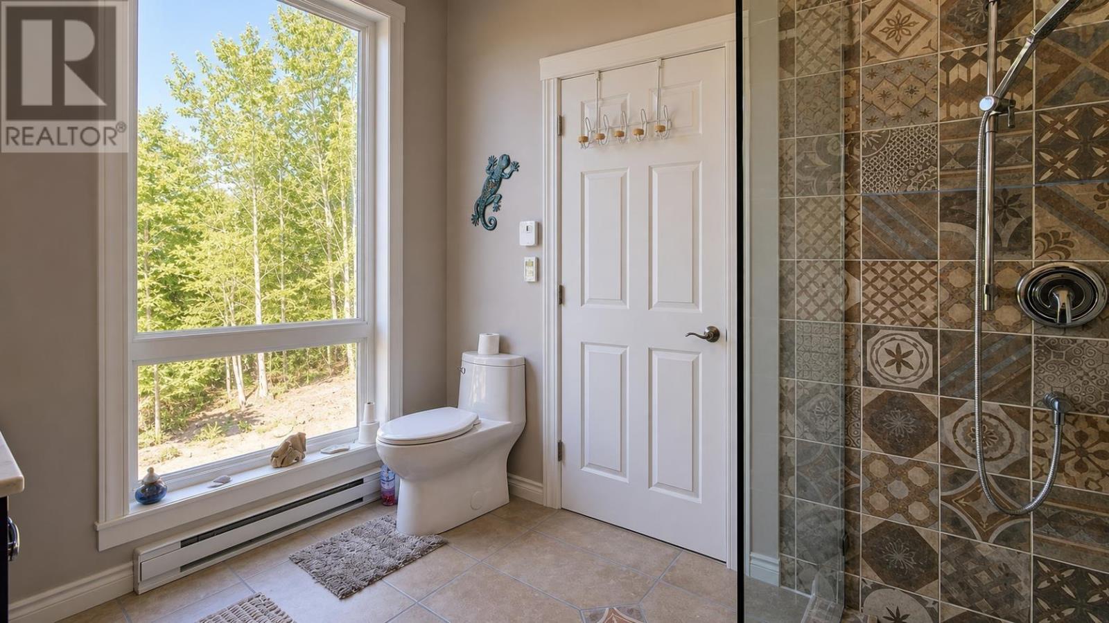 93 Maple Leaf Drive - 28