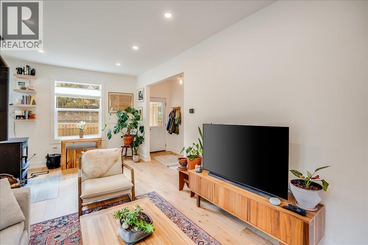 520 WASSON Street - 6