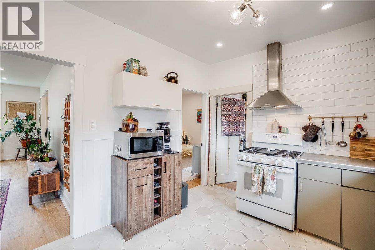 520 WASSON Street - Image 9
