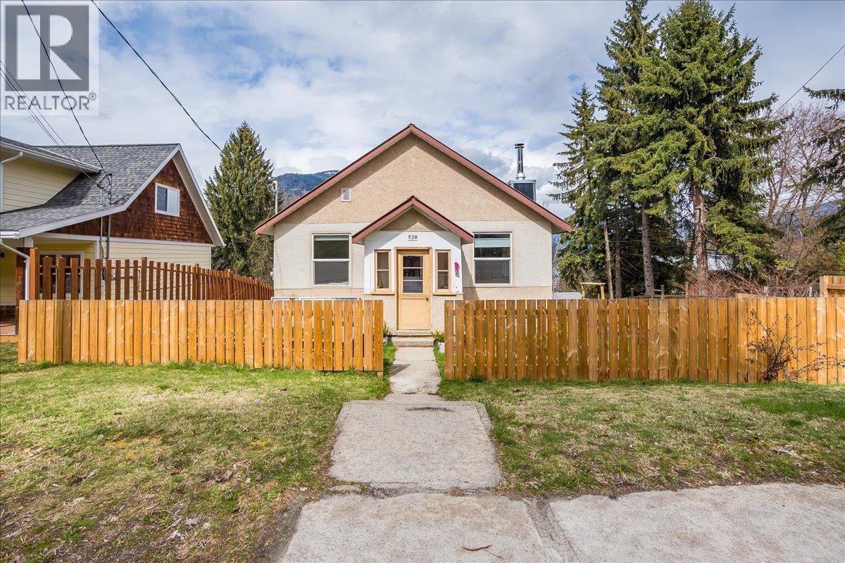 520 WASSON Street - 3