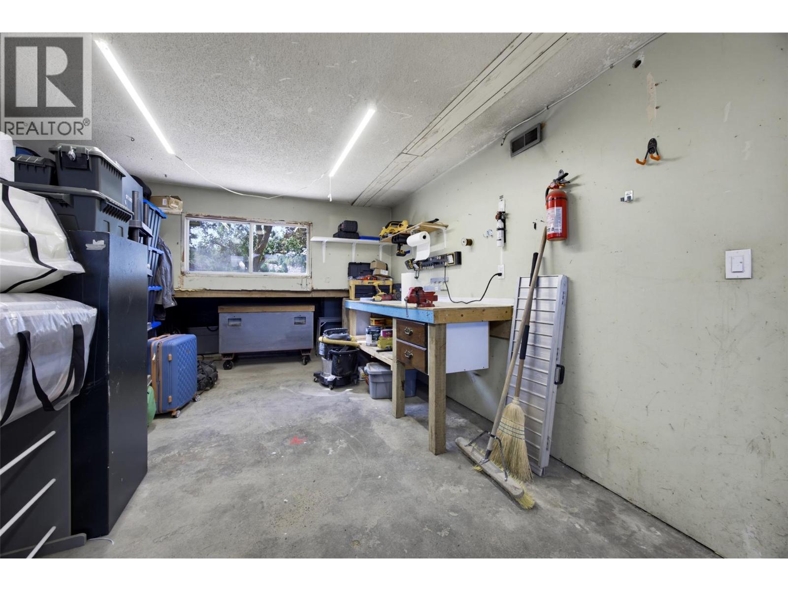 781 SPRINGRIDGE Place - 40