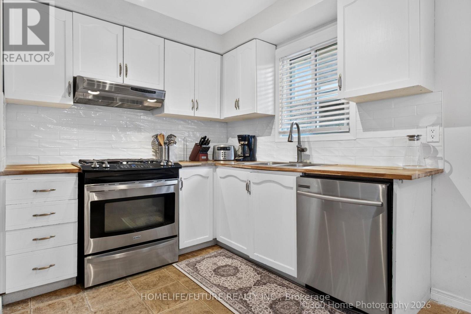 61 TURNER COURT - 12