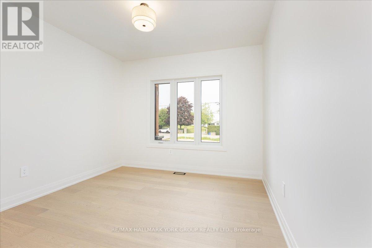 147 LAKE DRIVE E - 21