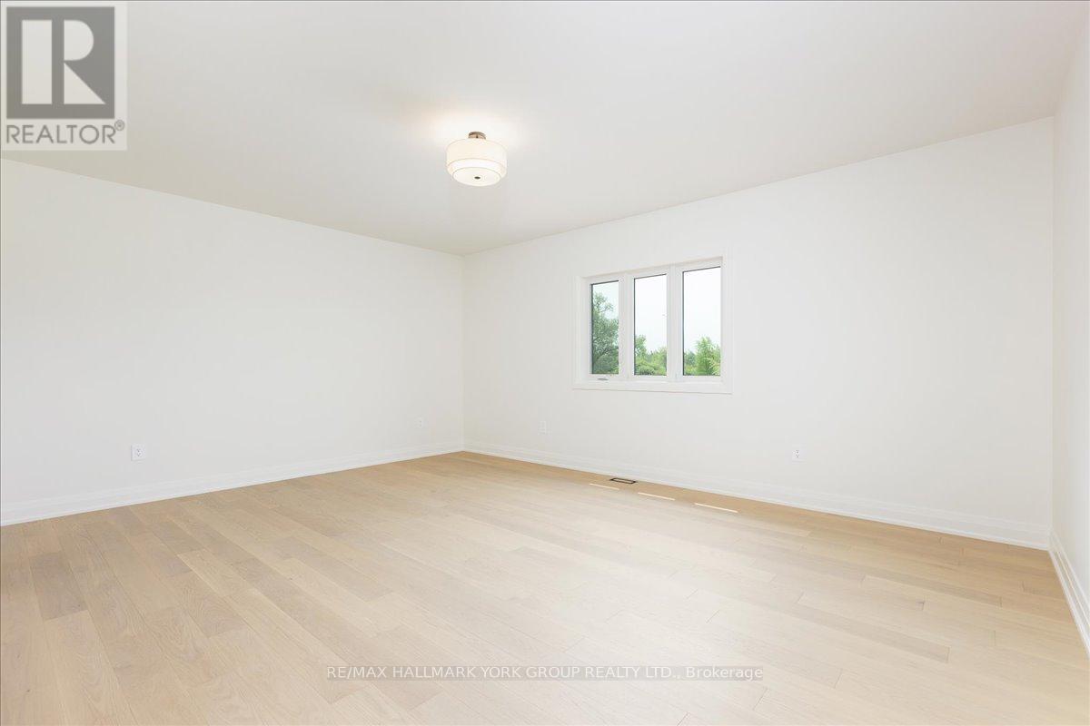 147 LAKE DRIVE E - 25