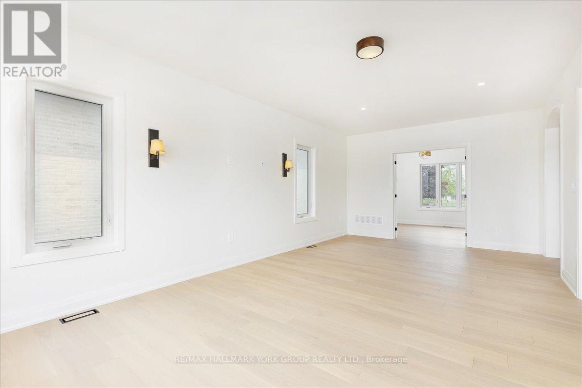 147 LAKE DRIVE E - 26