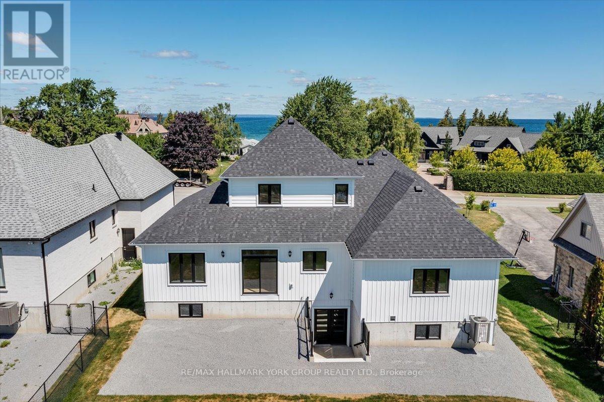 147 LAKE DRIVE E - 36
