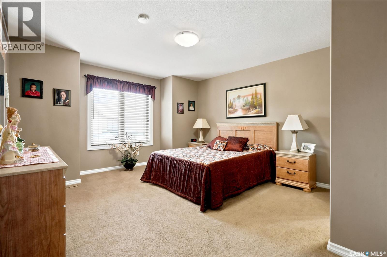 #104 4100 Sandhill CRESCENT - 24