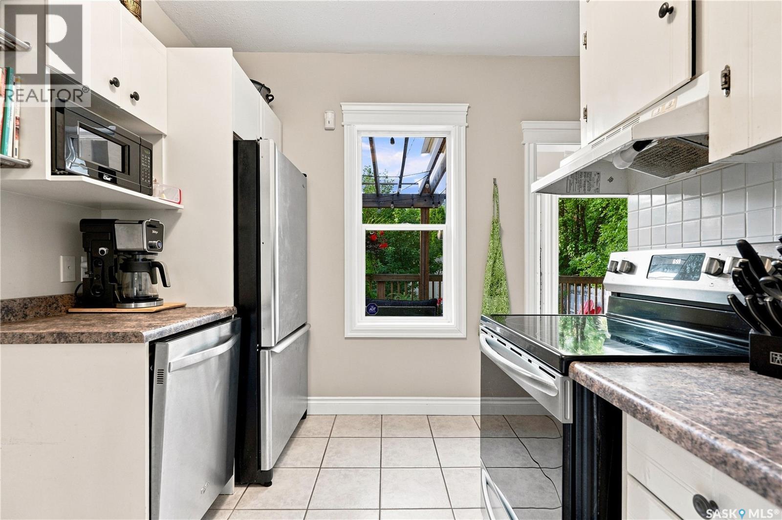 704 32nd STREET W - 16