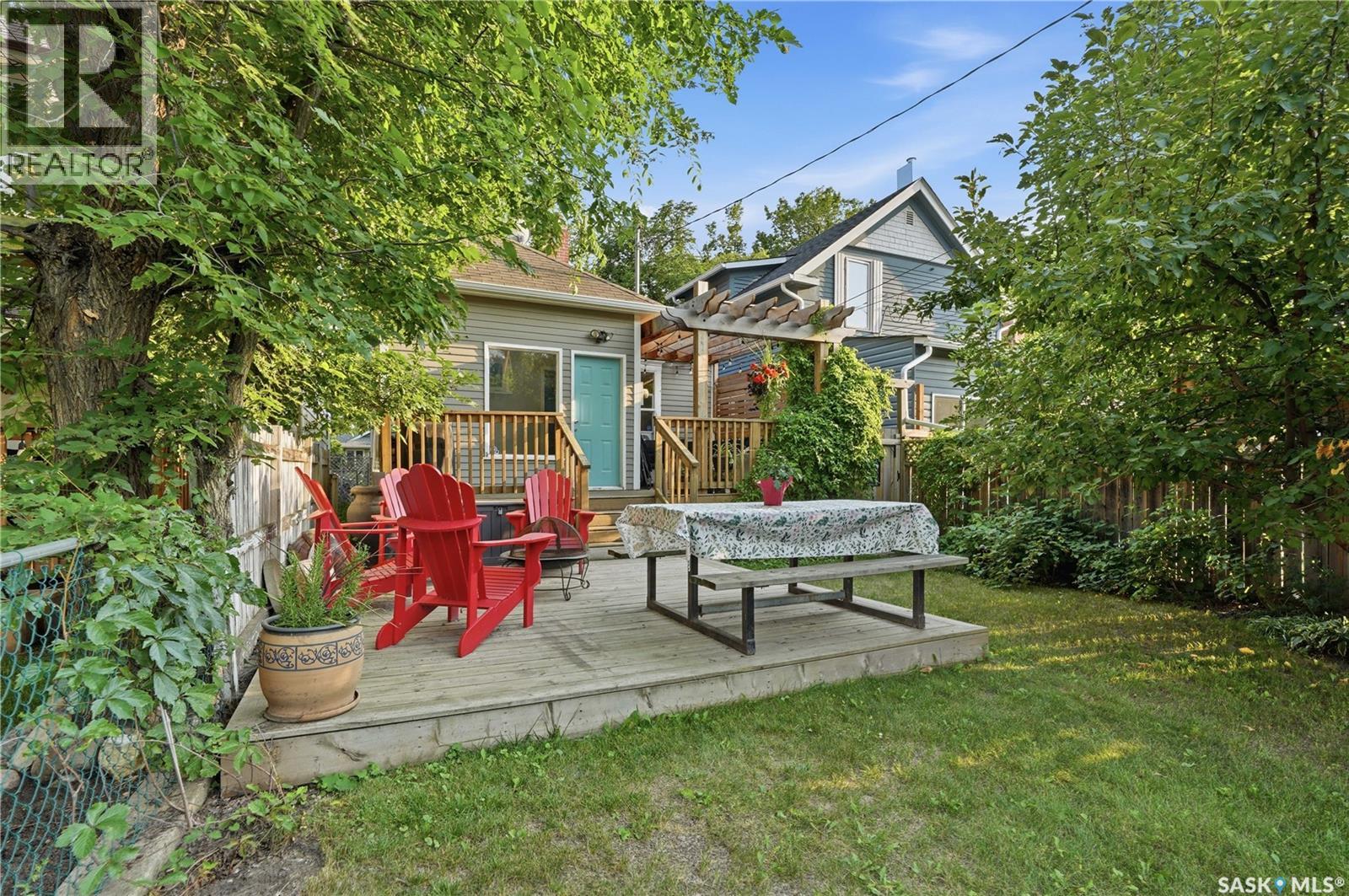 704 32nd STREET W - 49