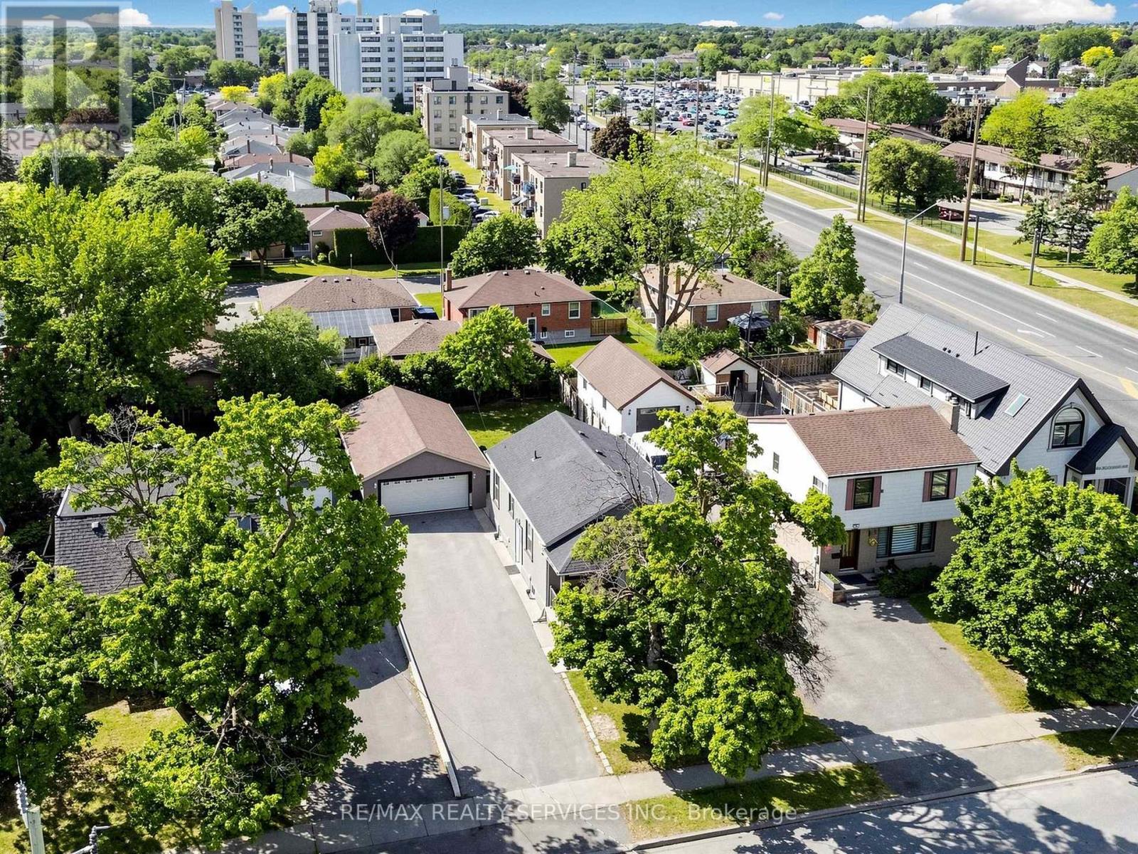 102 WOODWARD AVENUE - 40